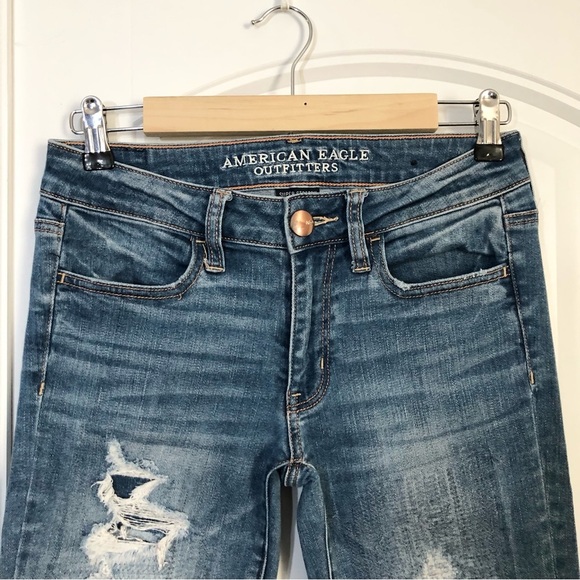 American Eagle Outfitters Ripped & Patched Denim Super Stretch Jegging 4 Short - Picture 3 of 16